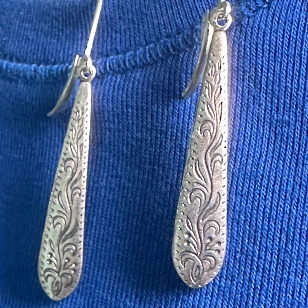 Engraved Silver Teardrop Dangle Earrings - Women Jewelry